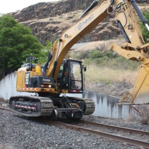 retroescavadors con hi rail